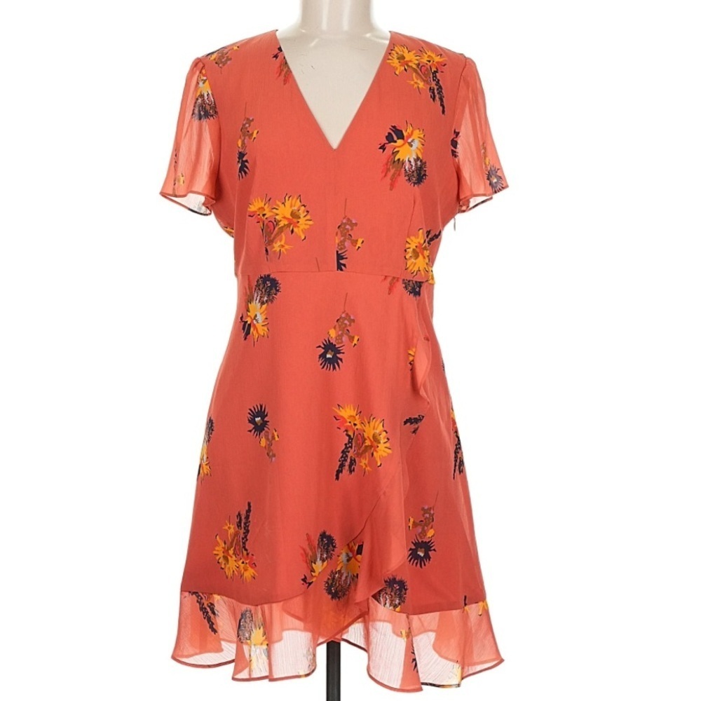 MWT MADEWELL Sheer Short Sleeve V-Neck Ruffle Detail Floral Dress Size 8 - Picture 3 of 5